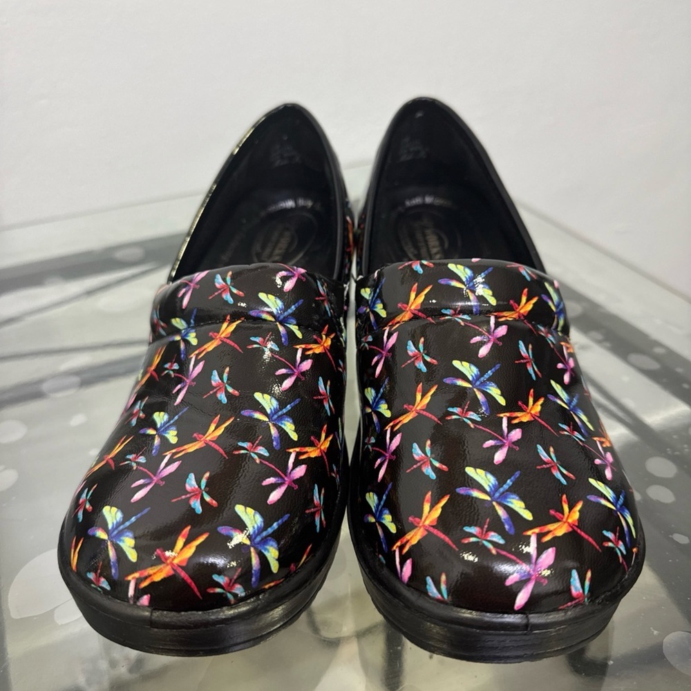 easy street Black Multicolor Dragonfly Slip-On Loafers
